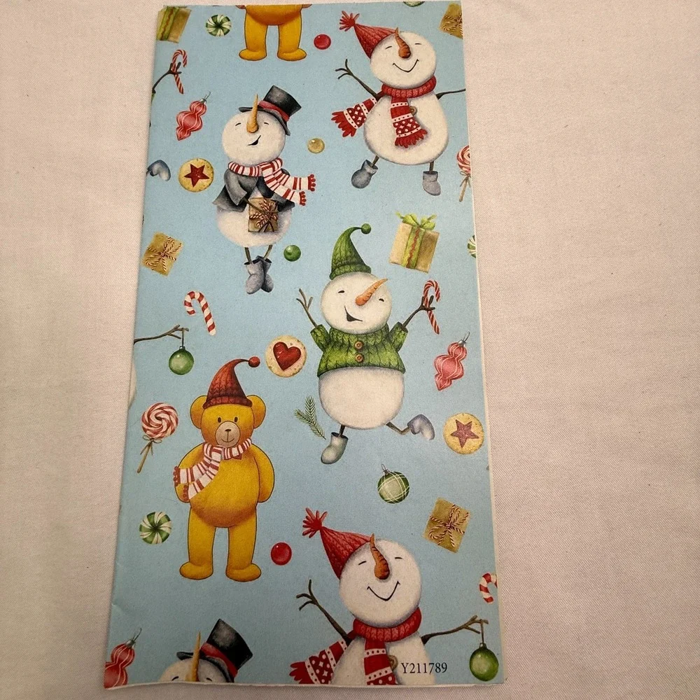 Classic Christmas Gift Wrap 8 Sheets Vintage‎ NOS New 20